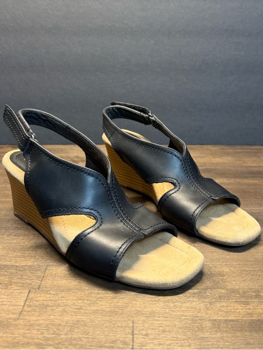 Clarks Black Leather Wedge Sandals with Tan Wedge - Picture 2 of 10